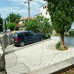 By The Sea - 2360 דירה
